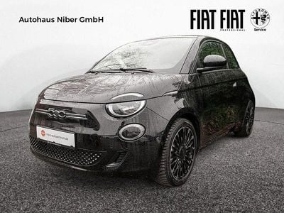 Gebraucht Fiat 500e Basis 86 kW (118 PS) 2023 Schwarz