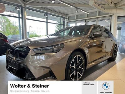 Neu BMW M5 Sport Line 727 PS (534 kW) 2025 Braun Limousine
