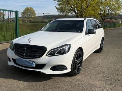 Usata Mercedes E200 136 CV (100 kW) 2014 Bianco Berlina
