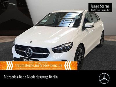 Gebraucht Mercedes B200 Advanced 163 PS (119 kW) 2025 Weiß Van / Kleinbus