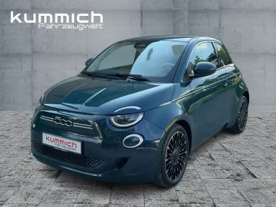 Gebraucht Fiat 500e La Prima 86 kW (118 PS) 2022 Grün Kleinwagen