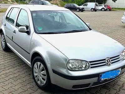 Brugt VW Golf IV Basis 105 HK (77 kW) 2002 Sølv Hatchback