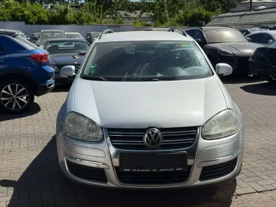 Second-hand VW Golf VI Trendline 105 CP (77 kW) 2008 Argintiu Hatchback