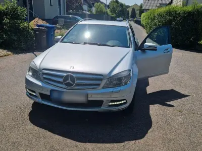 Gebraucht Mercedes C180 156 PS (114 kW) 2010 Silber Kombi