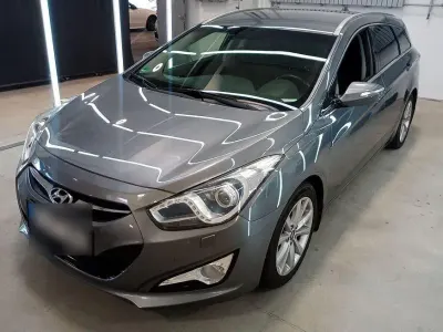 Gebraucht Hyundai i40 Edition 135 PS (99 kW) 2013 Silber Kombi