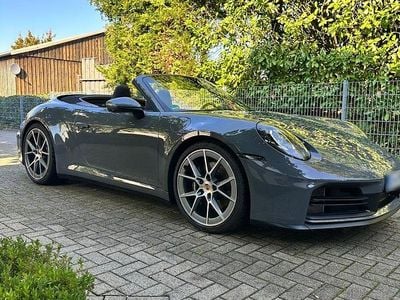Gebraucht Porsche 911 Carrera Cabriolet 394 PS (289 kW) 2025 Grau Cabrio