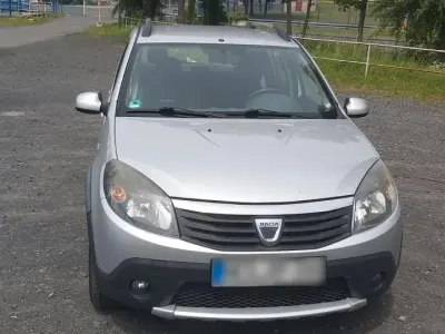 Gebraucht Dacia Sandero Stepway 100 PS (73 kW) 2012 Silber Kleinwagen