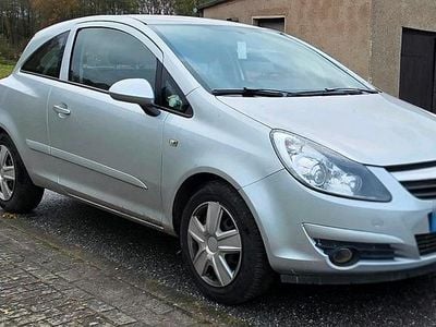 Gebraucht Opel Corsa 90 PS (66 kW) 2007 Silber Kleinwagen