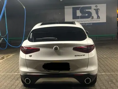 Gebraucht Alfa Romeo Stelvio 179 PS (131 kW) 2018 Weiß SUV