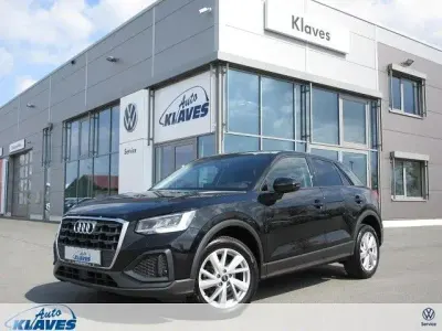 Używany Audi Q2 Advanced 150 KM (110 kW) 2022 Czarny SUV