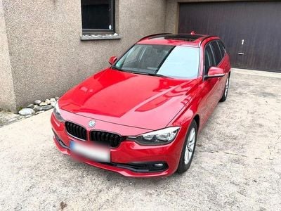 Gebraucht BMW 320 Advantage 184 PS (135 kW) 2015 Rot Kombi