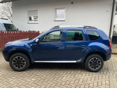 Gebraucht Dacia Duster Prestige 114 PS (83 kW) 2016 Blau SUV