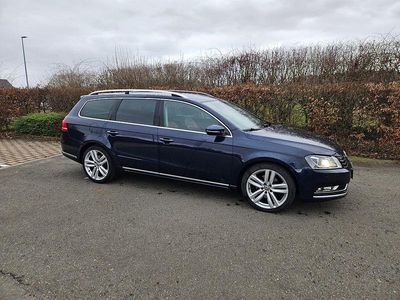 Gebraucht VW Passat Highline 170 PS (125 kW) 2011 Blau Kombi