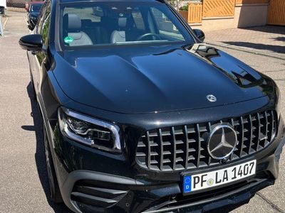 Mercedes GLB35