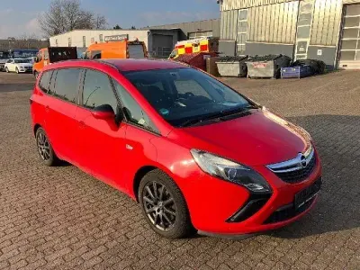 Gebraucht Opel Zafira Tourer Edition 136 PS (100 kW) 2015 Rot Van / Kleinbus