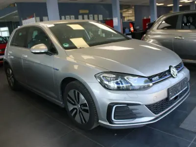 Gebraucht VW Golf VII GTE 150 PS (110 kW) 2018 Silber Limousine