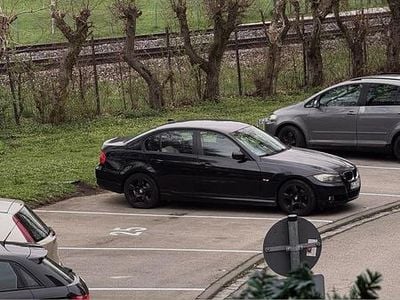 Begagnad BMW 320 170 HK (125 kW) 2008 Svart Sedan
