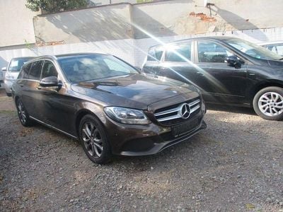 Usata Mercedes C180 Avantgarde 156 CV (114 kW) 2015 Marrone Berlina