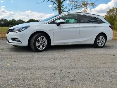 Gebraucht Opel Astra 136 PS (100 kW) 2019 Weiß Kombi