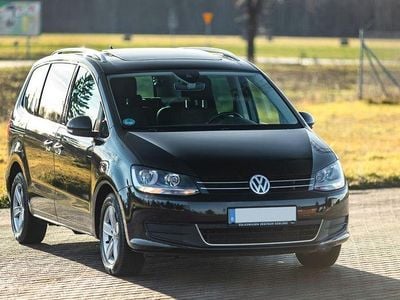 Schwarz Gebraucht 2019 VW Sharan IQ Drive Van / Kleinbus | 24.400 € (Fairer Preis)