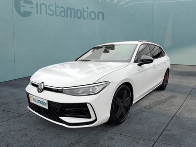 Second-hand VW Passat R-line 193 CP (141 kW) 2024 Alb Monovolum