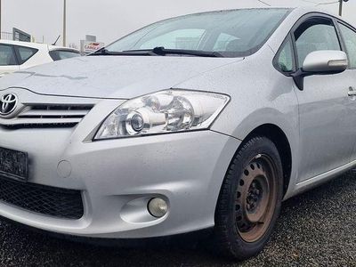 Gebraucht Toyota Auris Edition 132 PS (97 kW) 2011 Silber Kleinwagen
