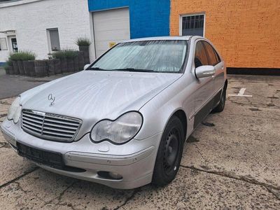 Mercedes C240
