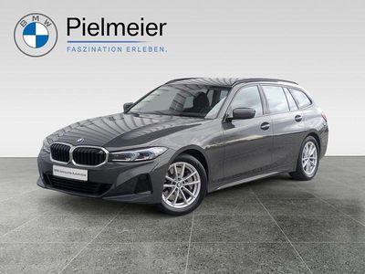 Gebraucht BMW 330 Sport Line 245 PS (180 kW) 2023 Grau Kombi