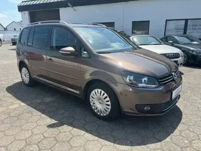 Gebraucht VW Touran 140 PS (102 kW) 2012 Braun Van / Kleinbus
