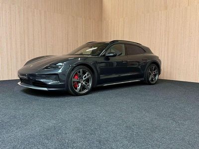 Second-hand Porsche Taycan Cross Turismo 380 kW (517 CP) 2024 Gri Berlinǎ