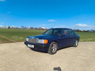 Gebraucht Mercedes 190 Avantgarde 140 PS (102 kW) 1993 Blau Limousine