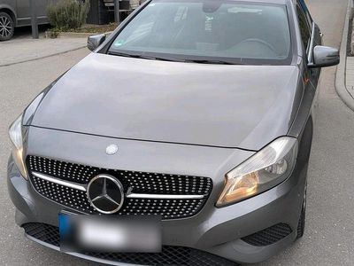 Gebraucht Mercedes A200 156 PS (114 kW) 2013 Grau Limousine