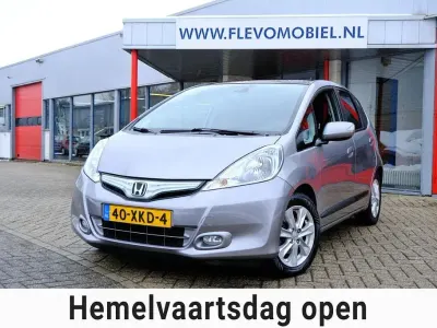 Käytetty Honda Jazz Elegance 88 HP (64 kW) 2012 Harmaa Viistoperä