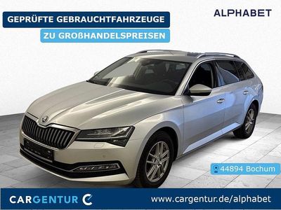 Gebraucht Skoda Superb Style 150 PS (110 kW) 2022 Brillant silber Kombi
