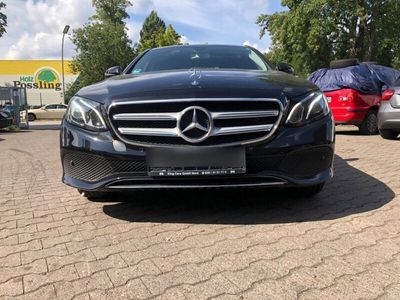 gebraucht Mercedes E220 d Autom. -