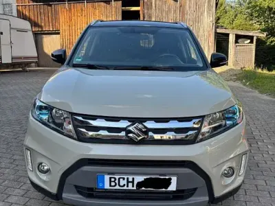 Gebraucht Suzuki Vitara Comfort+ 120 PS (88 kW) 2015 Beige SUV