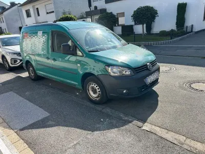 Gebraucht VW Caddy 102 PS (75 kW) 2011 Grün Van / Kleinbus
