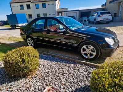 Gebraucht Mercedes C220 150 PS (110 kW) 2006 Schwarz Limousine