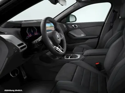 Gebraucht BMW 120 Sport Line 156 PS (114 kW) 2025 Schwarz Kleinwagen