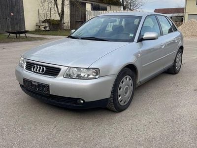 Gebraucht Audi A3 Attraction 125 PS (91 kW) 2001 Silber Kleinwagen
