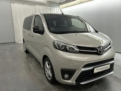 Gebraucht Toyota Proace Verso Executive 177 PS (130 kW) 2022 Grau Kombi