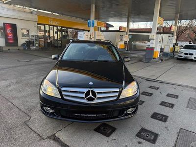 Schwarz Gebraucht 2010 Mercedes C180 Kombi | 5.900 € (Fairer Preis)