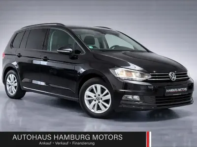 Gebraucht VW Touran Comfortline 150 PS (110 kW) 2022 Schwarz Van / Kleinbus