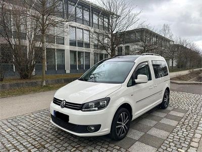 Gebraucht VW Caddy Highline 140 PS (102 kW) 2015 Weiß Van / Kleinbus