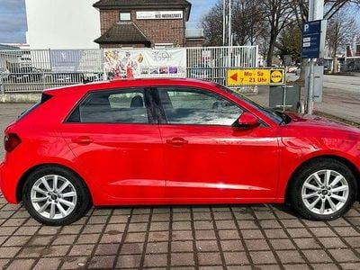Gebraucht Audi A1 Sportback Ambiente 95 PS (69 kW) 2022 Rot Kleinwagen