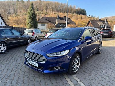 Gebraucht Ford Mondeo Titanium 179 PS (131 kW) 2016 Blau Kombi