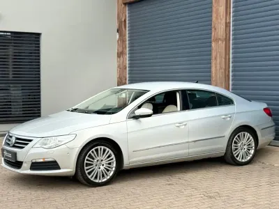 Gebraucht VW Passat Basis 299 PS (219 kW) 2008 Silber Coupé