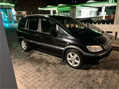 Gebraucht Opel Zafira 101 PS (74 kW) 2004 Schwarz Van / Kleinbus