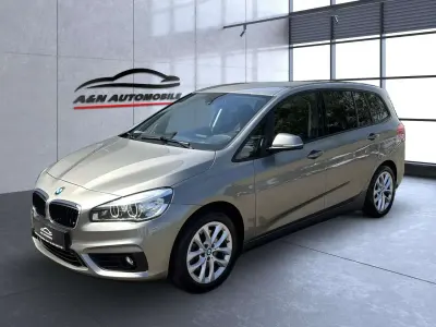 Gebraucht BMW 220 Gran Tourer Advantage 192 PS (141 kW) 2016 Platinsilber metallic Van / Kleinbus