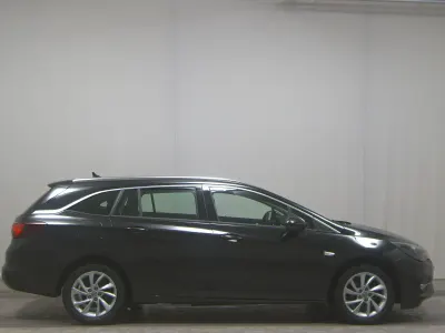 Usata Opel Astra Elegance 110 CV (80 kW) 2021 Nero Station wagon